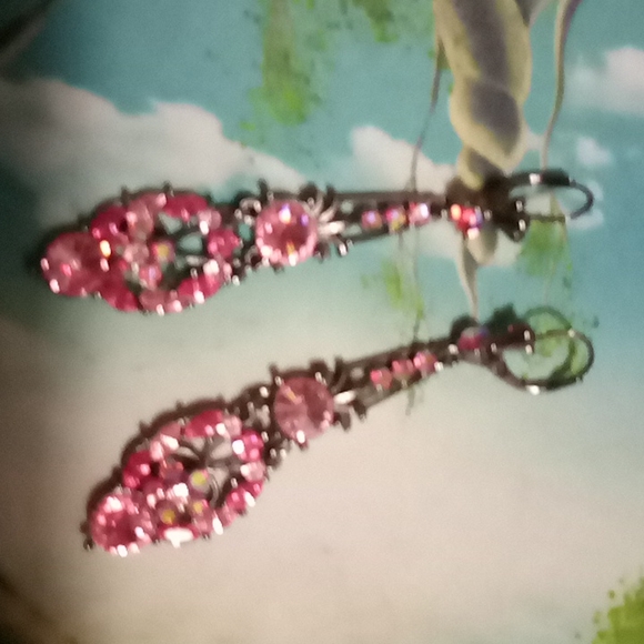Vintage pink and multi colored stone drop earings nvr worn - Picture 3 of 4